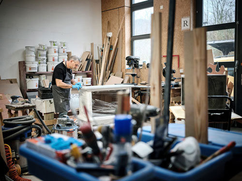 Patrick bourgeois dans son atelier