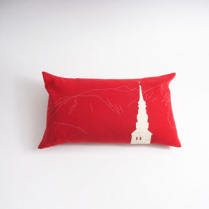coussin rouge artisanal pure laine