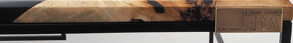 collaboration d'artisans pour une table basse